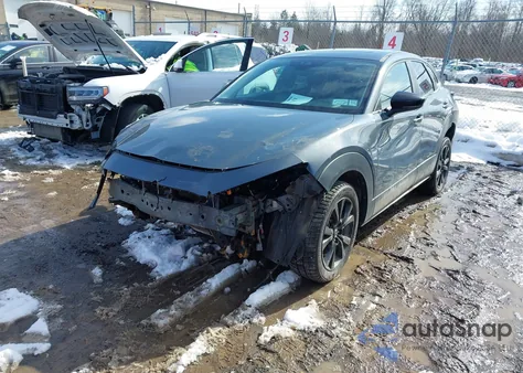 2022 Mazda Cx-30 Carbon Edition z USA, uszkodzony, nr VIN 3MVDMBCL1NM424796